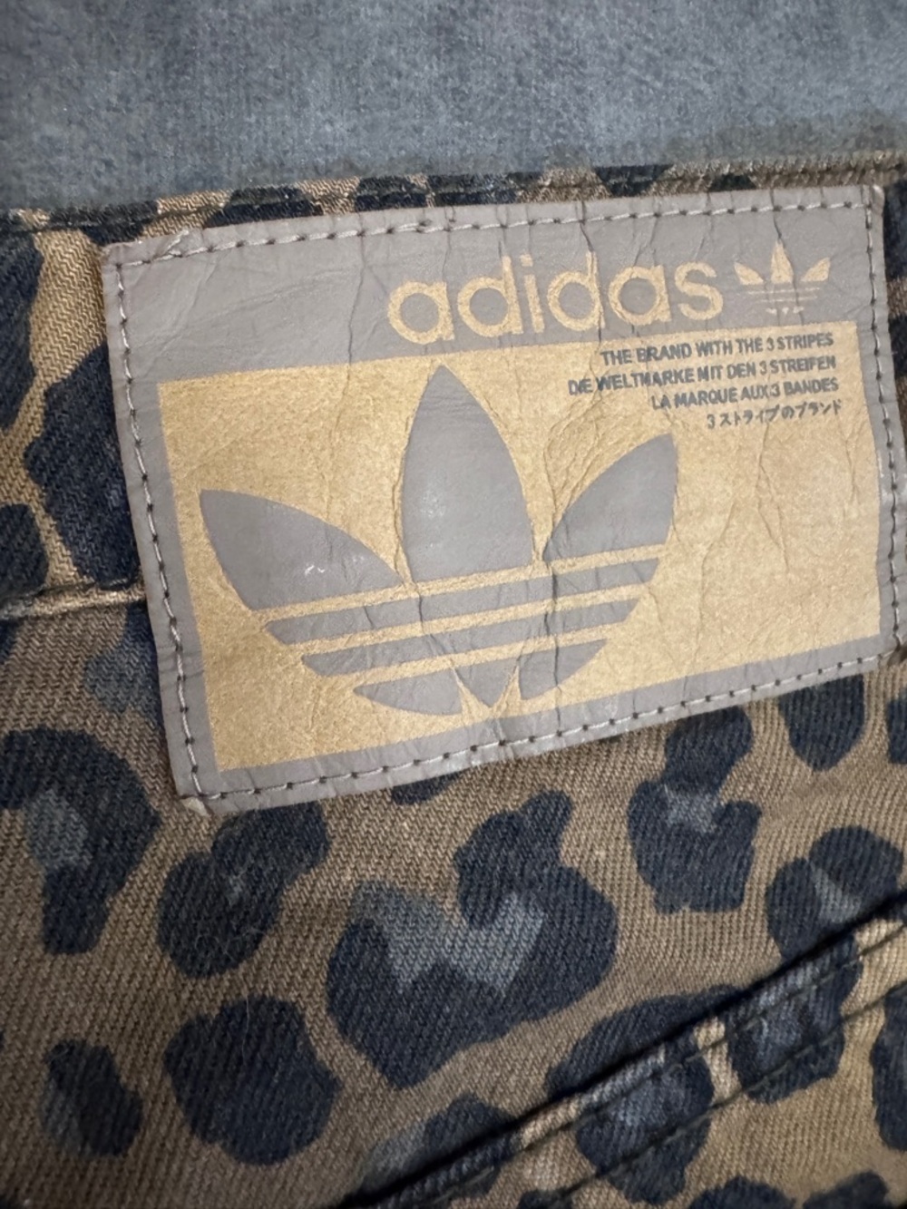 Women ADIDAS Leopard denim Bermuda shorts trendy jorts bronze classic stripes 24 - Picture 9 of 9